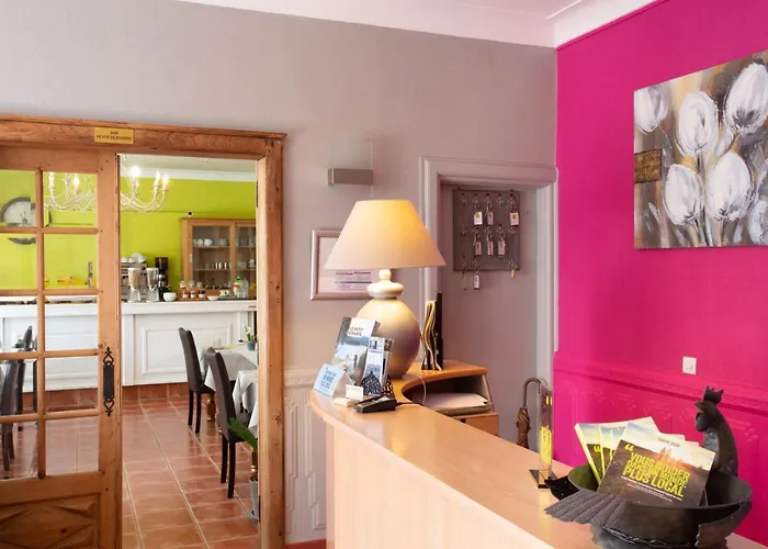 Logis Hotel L\'Occitan 2 Etoiles